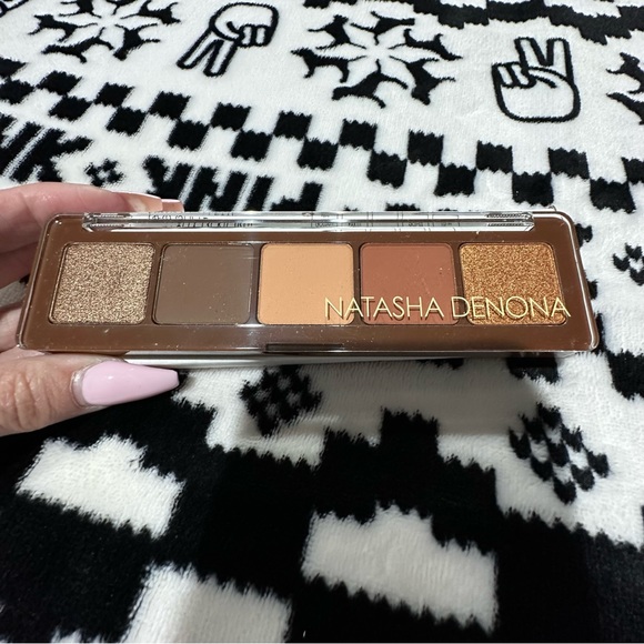 Natasha Denona Cupid Eyeshadow Palette. Brand new! Never used - Picture 2 of 5